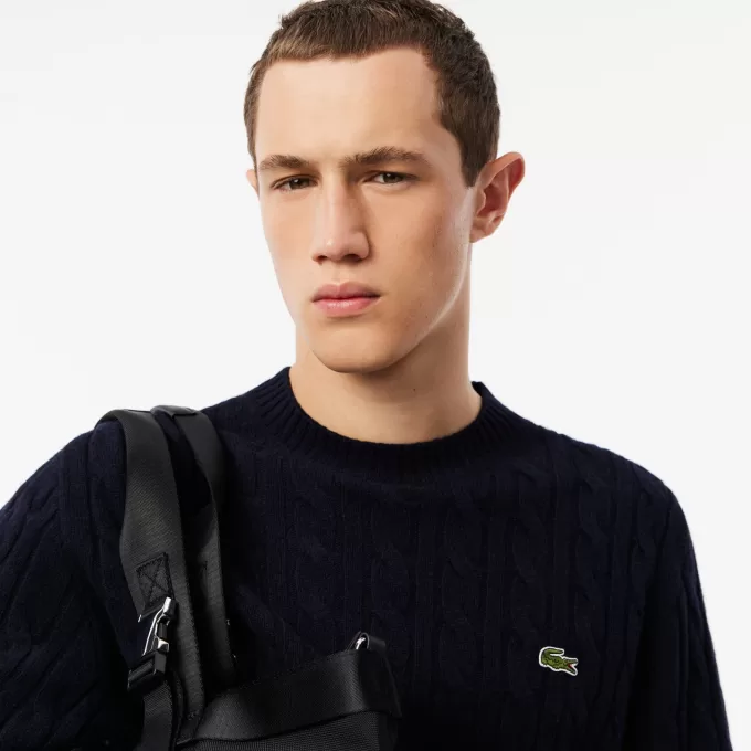 Kabelstrik carded uld sweater med rund hals