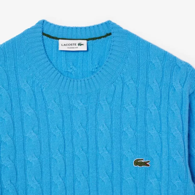 Kabelstrik carded uld sweater med rund hals