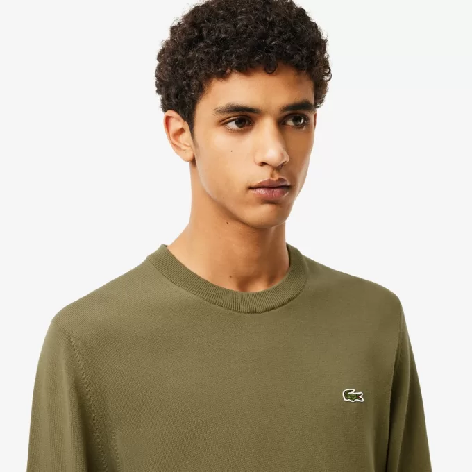 Monokrom sweater med rund hals